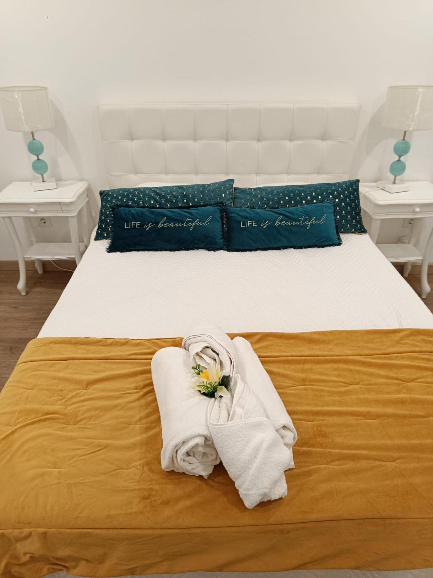 T1 Rosa Dos Ventos, A/C & Terrace - Casas & Papeis Leilighet Armação de Pêra Eksteriør bilde